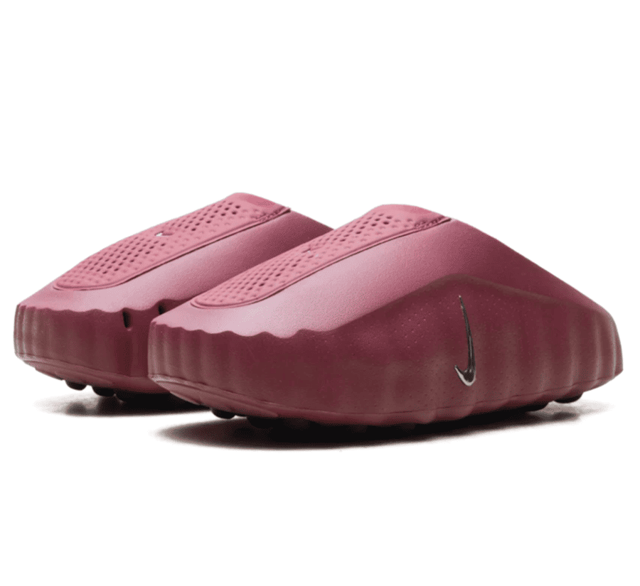Nike Mind 001 Pink Smoke Damen Seitenansicht mit geformtem Foam Upper und Metallic Silver Nike Swoosh