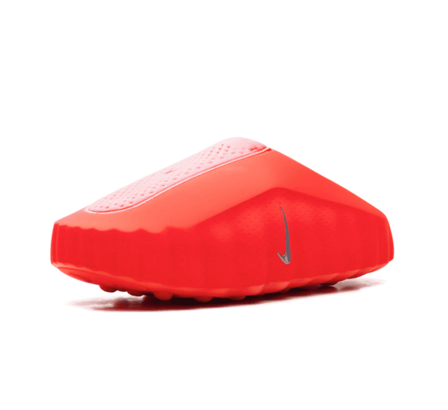 Nike Mind 001 Solar Red einzelner Sneaker seitlich