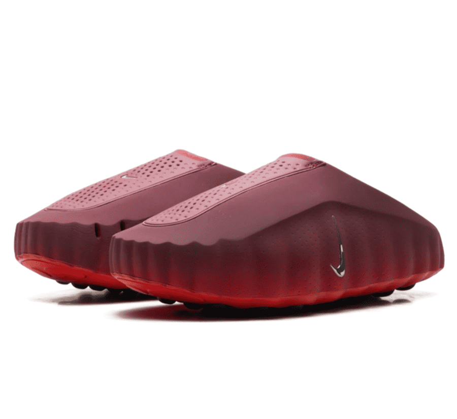 Nike Mind 001 Team Red University Red Seitenansicht mit technischem Mesh Upper