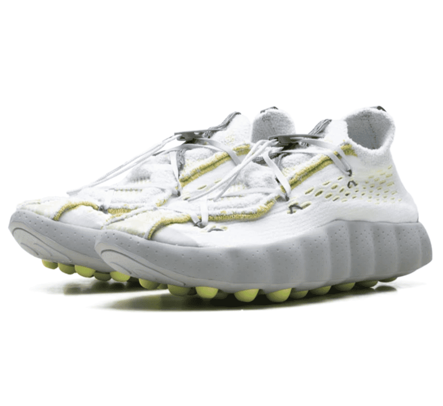 Nike Mind 002 Flyknit White Dark Grey Volt IR2176-100 seitliche Ansicht mit Flyknit Upper