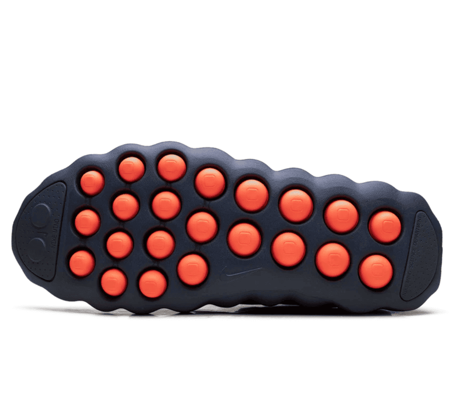 Nike Mind 002 Thunder Blue Chrome Outsole unten mit 22 Druckpunkten und orangefarbenen Hyper Crimson Pods