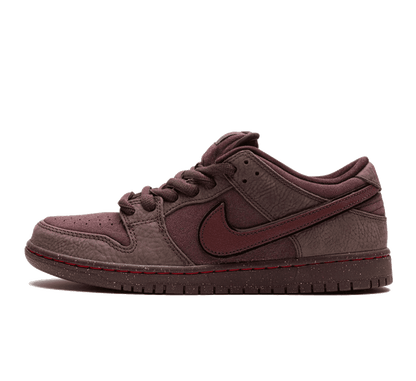 Nike SB Dunk Low City of Love - Burgundy Crush