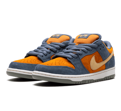 Nike SB Dunk Low Light Carbon
