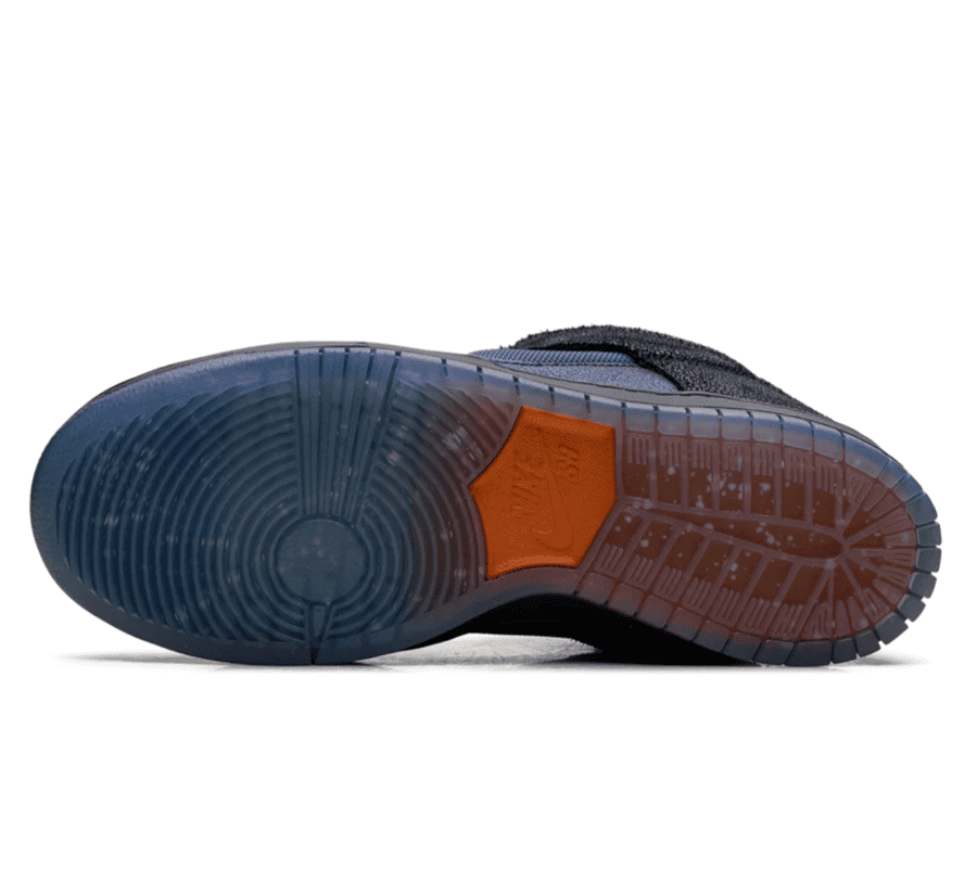 Nike SB Dunk Low x Bluetile Skateboards IQ1323-001 Outsole unten mit Nike SB Laufsohle