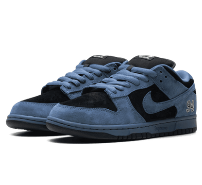 Nike SB Dunk Low x Supreme ＂Ocean Fog＂ - schwarz blauer Sneaker