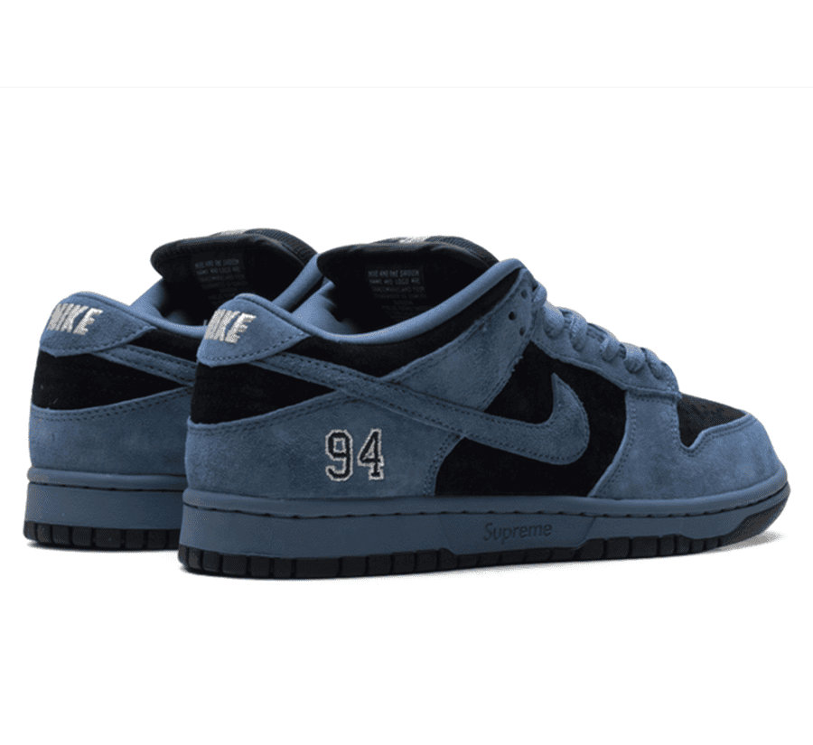 Nike SB Dunk Low x Supreme ＂94 Ocean Fog＂ - schwarz blauer Sneaker