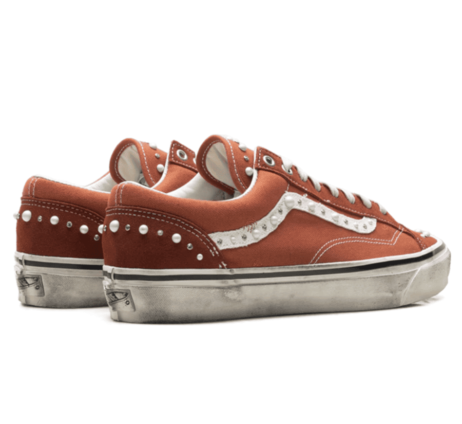 Vans Old Skool 36 Pearlized Pack Brown Paar hinten mit klassischem Vans Heel Patch