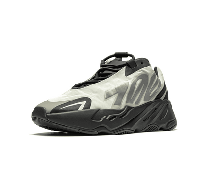 Yeezy Boost 700 MNVN Bone - schwarz weiß Sneaker