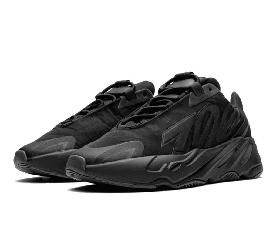 Yeezy Boost 700 MNVN Triple Black - schwarz Sneaker