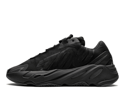 Yeezy Boost 700 MNVN Triple Black - schwarz Sneaker