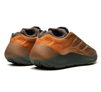 Yeezy 700 V3 Copper Fade - grau orangen kupfer Sneaker