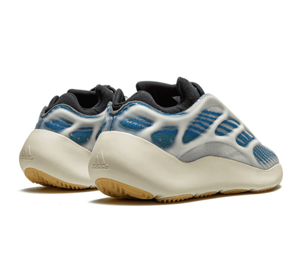 Yeezy 700 V3 Kyanite - weiß blauer Sneaker