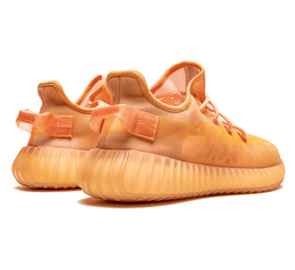 Yeezy Boost 350 V2 Mono Clay - erdig orangener Sneaker