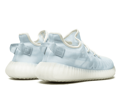 Yeezy Boost 350 V2 Mono Ice - blau weißer Sneaker