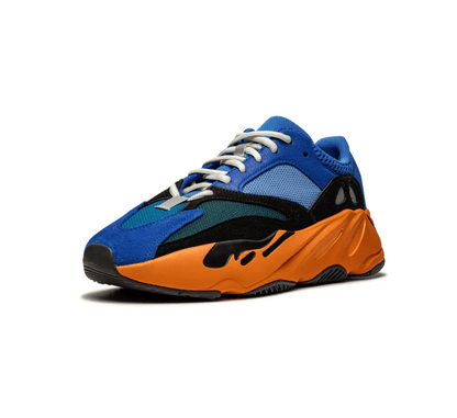 Yeezy Boost 700 Bright Blue - blau orangener Sneaker