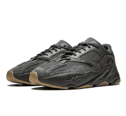 Yeezy Boost 700 Utility Black - schwarzer Sneaker