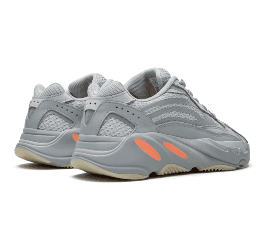 Yeezy Boost 700 V2 Inertia - grau orangener Sneaker