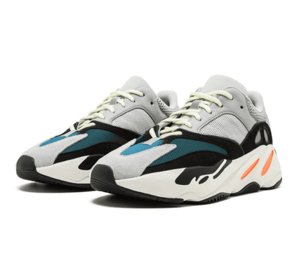 Yeezy Boost 700 Waverunner - grau schwarz grün orangener Sneaker