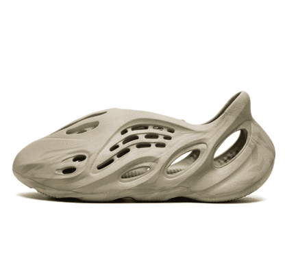 Yeezy Foam RNNR Stone Sage - beiger Sneaker