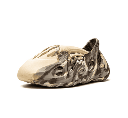 Yeezy Foam RNNR MX Cream Clay - beige brauner Sneaker