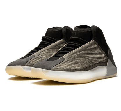 Yeezy QNTM Barium
