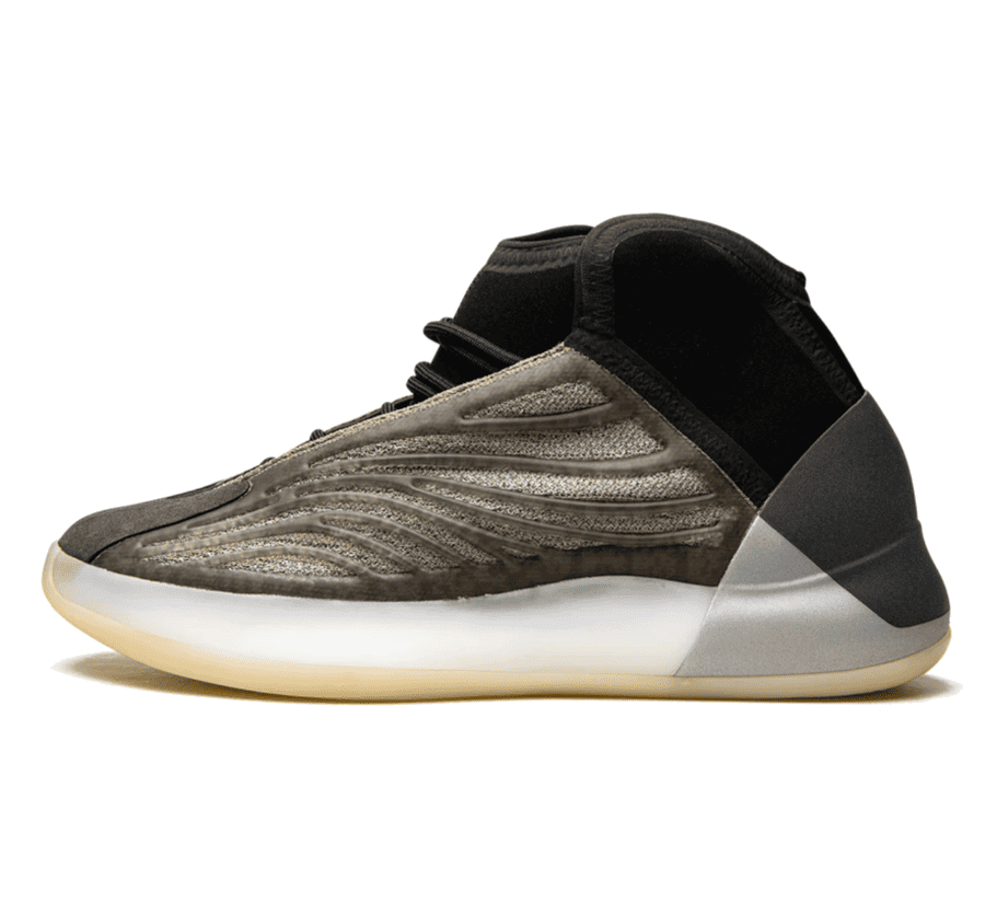 Yeezy QNTM Barium - schwarz grüner Sneaker