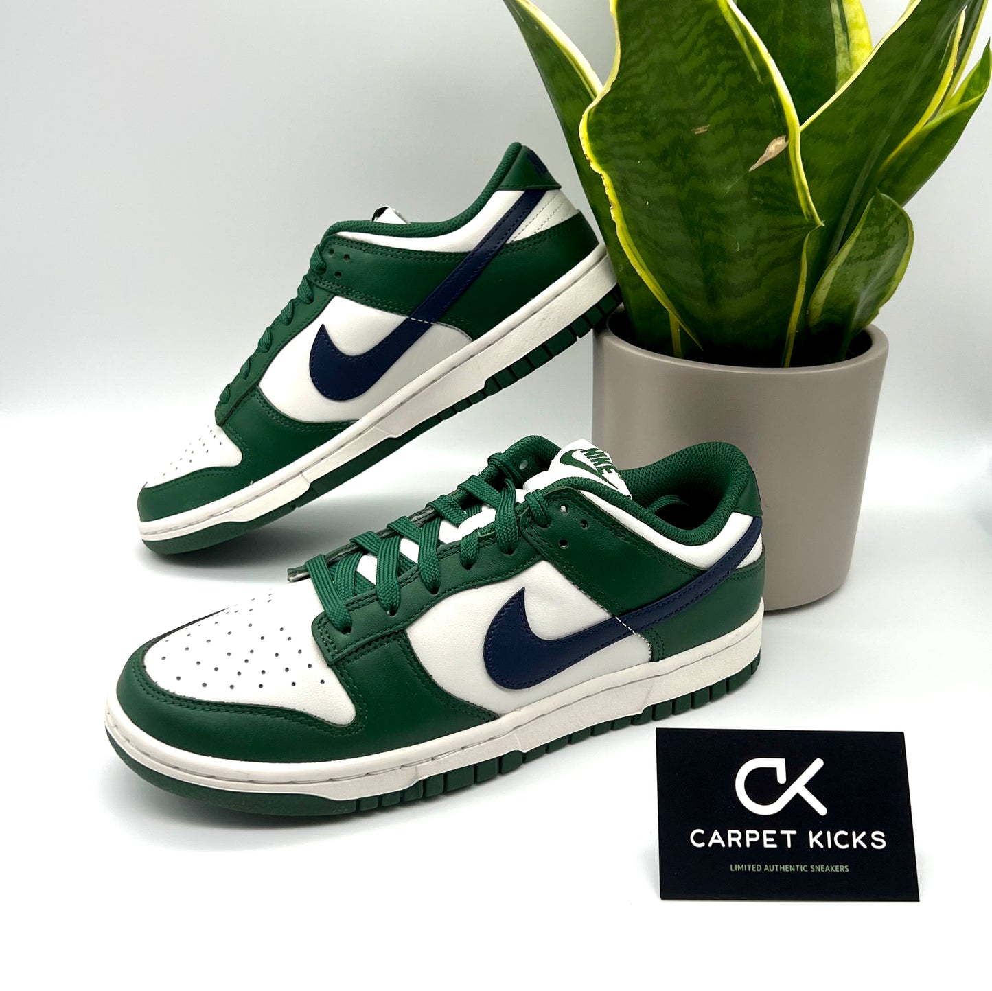 Nike Dunk Low Gorge Green (W)